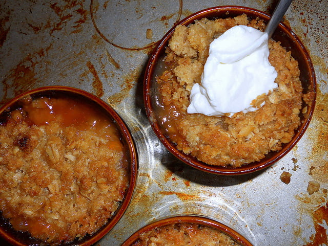 Ginger-Peach Streusel