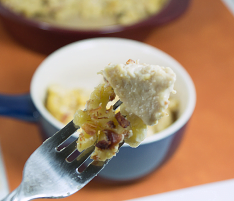 Chicken Bacon Ranch Mac & Cheese from ItsYummi.com #recipe Chicken Bacon Ranch Mac & Cheese from ItsYummi.com #recipe