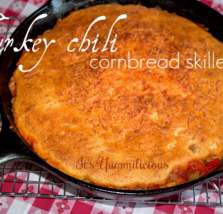 Turkey Chili Cornbread Skillet from ItsYummi.com #recipe #skillet #casserole
