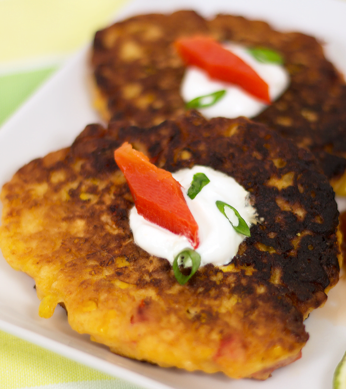 Roasted Red Pepper Cheesy Corn Cakes from ItsYummi.com