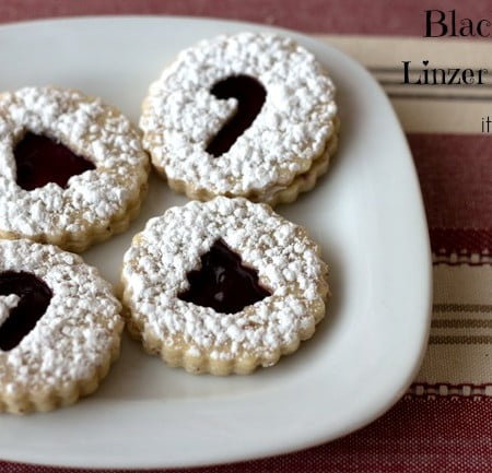 Blackberry Linzer Cookies from ItsYummi.com