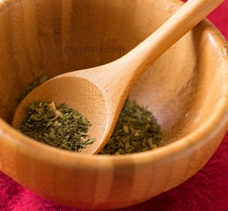 Make it yourself and save money (PLUS no nasty preservatives or chemicals) Ranch Seasoning Mix from It's Yummi.com