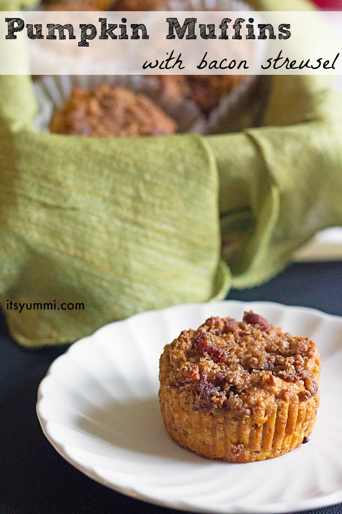 Pumpkin Bacon Streusel Muffins from @itsyummi for #baconmonth