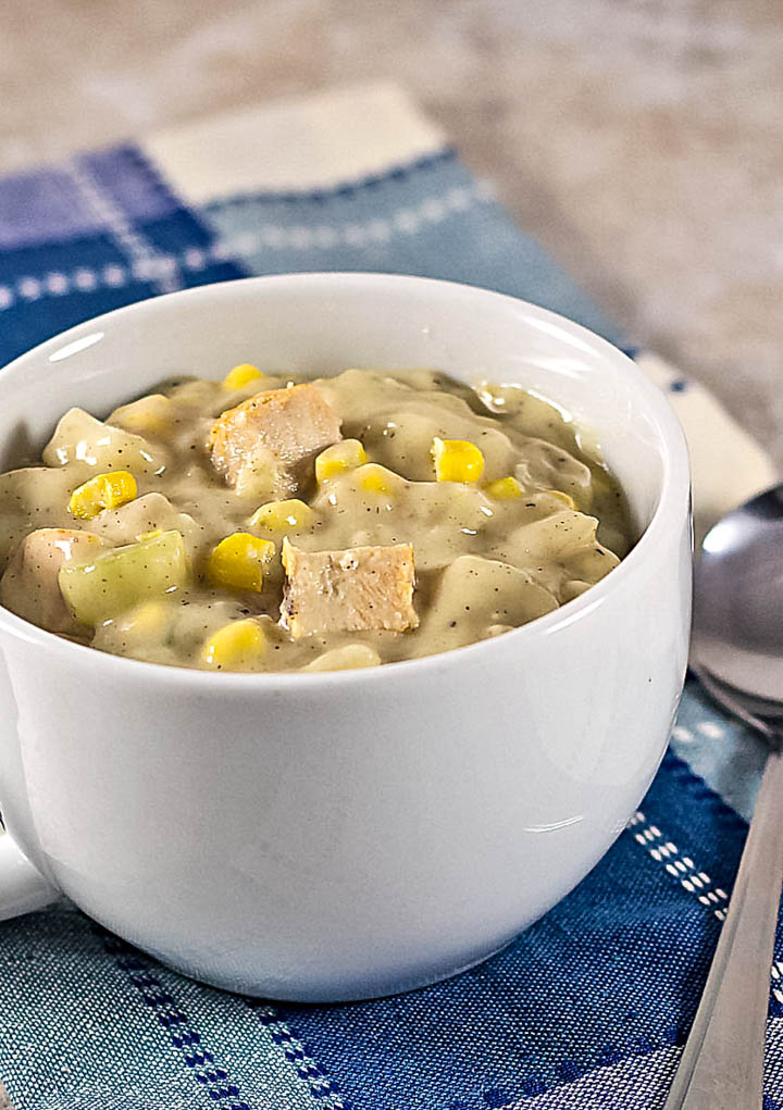 chicken chowder with corn and bacon