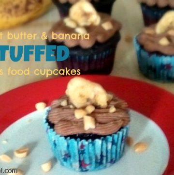 Peanut Butter Banana Cupcake Recipe from ItsYummi.com