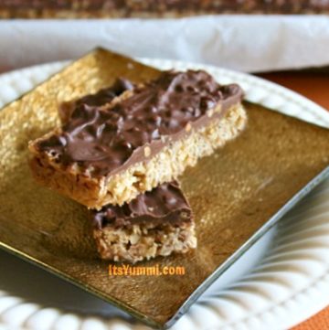 If you grew up eating Oh Henry candy bars, and you want to make them at home, you'll love this chocolate peanut butter oatmeal bars recipe. Get it here!