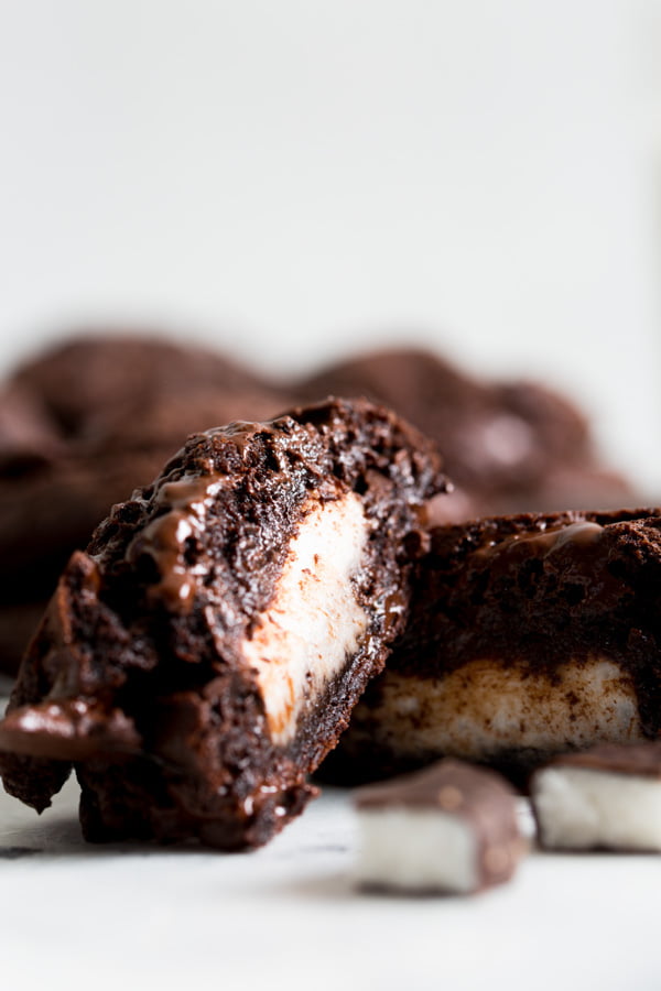 Peppermint Patty Chocolate Cookies (Snowdrifts)
