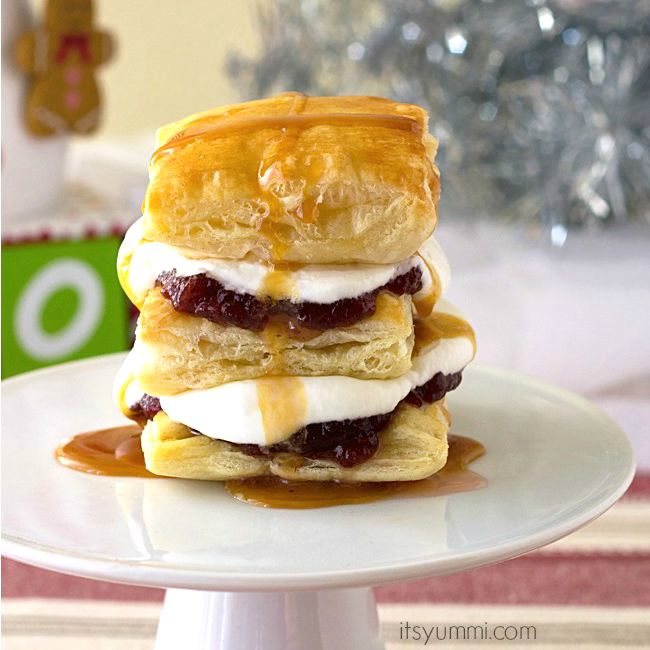 Cranberry Caramel Puff Pastry Squares- an easy and delicious holiday dessert recipe from ItsYummi.com