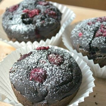 Vegan Chocolate Raspberry Cake Recipe - This chocolate cake is extra moist and vegan because it uses avocado instead of butter. You can't taste anything but rich chocolate flavor and sweet raspberries. Get the recipe at itsyummi.com