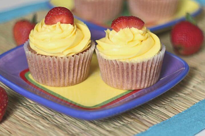 Strawberry Lemonade Cupcakes Low Carb Recipe Option Its Yummi