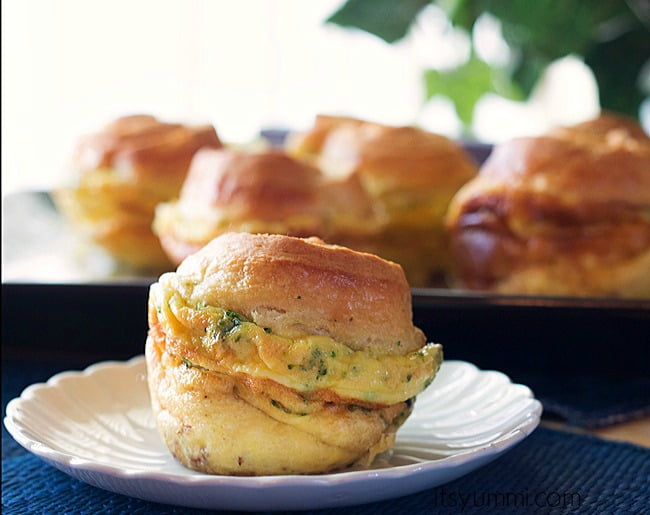 Portable breakfast! Cheesy Bacon Broccoli Crescent Quiche Cups