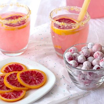 Cranberry-Orange Sugar-Free Spritzer - A non-alcoholic, bubbly beverage that everyone will love!