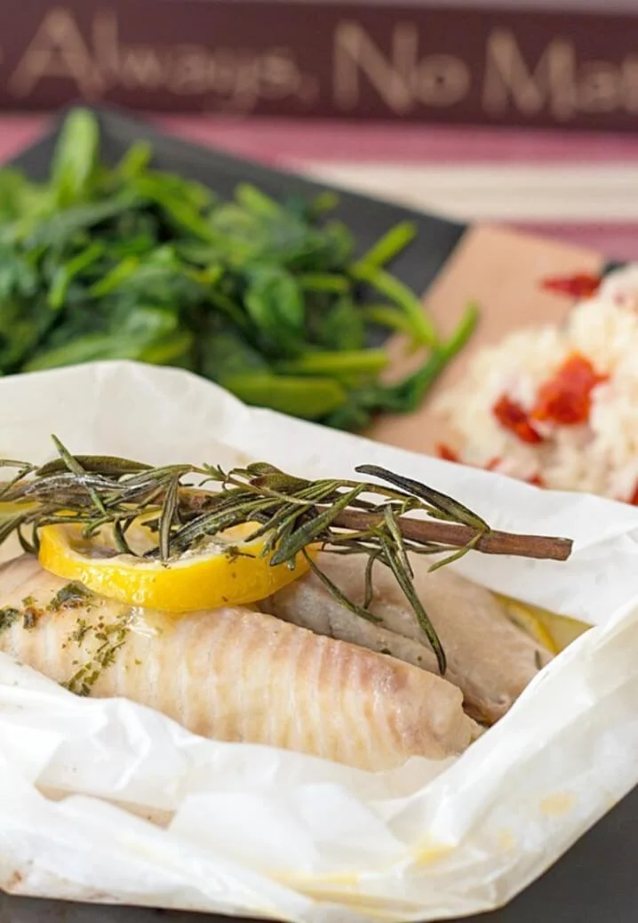 Tilapia en Papillote (Tilapia baked in parchment) - This healthy fish recipe makes a perfect romantic dinner for 2 because the parchment paper is shaped just like a heart! Get the recipe from @itsyummi