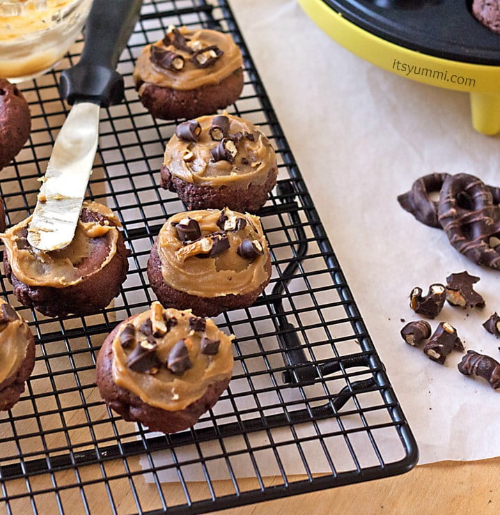 Chocolate Peanut Butter Pretzel Doughnuts from ItsYummi.com ~ bite-sized for portion control!