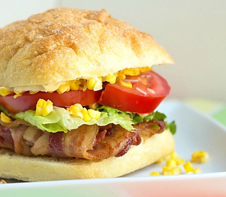 BLT Esquites Sandwich from @itsyummi - B.L.T. meets Mexican street corn for a party in your mouth!