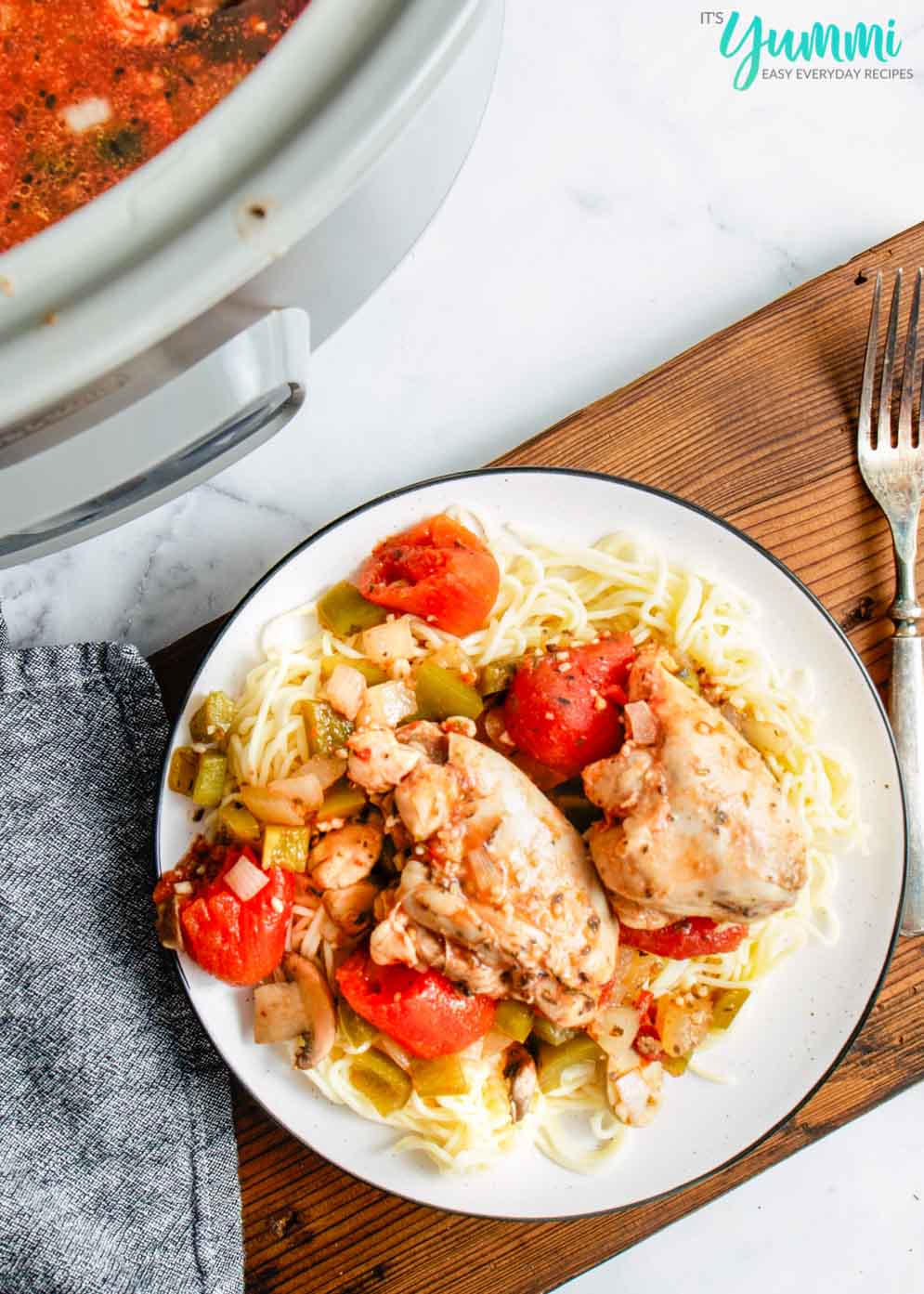 Crockpot Italian Chicken - Easy Recipes by ItsYummi.com