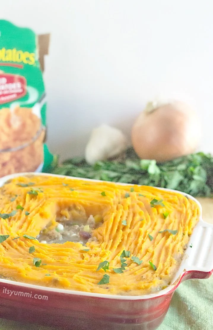 Easy Sweet Potato Shepherds Pie Casserole Recipe Ground turkey and fresh vegetables, cooked until tender and topped with rich, creamy mashed sweet potatoes. This is a taste of Thanksgiving that can be enjoyed any time of the year! Recipe from @itsyummi
