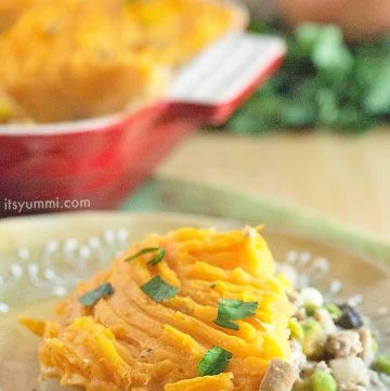 Easy Sweet Potato Shepherds Pie - #recipe from ItsYummi.com