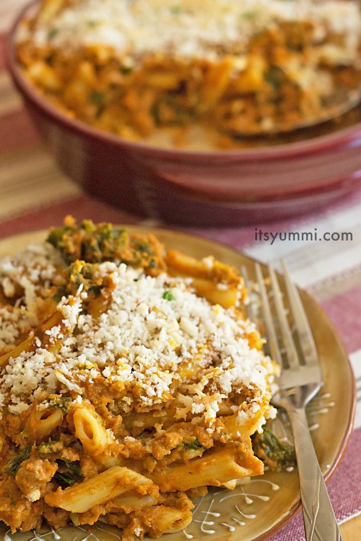 This low fat turkey pumpkin pasta is seriously delicious and super easy to make. No baking required! #IHeartDreamfields ad