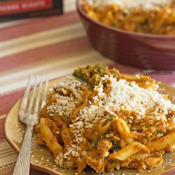 This low fat turkey pumpkin pasta is seriously delicious and super easy to make. No baking required! #IHeartDreamfields ad