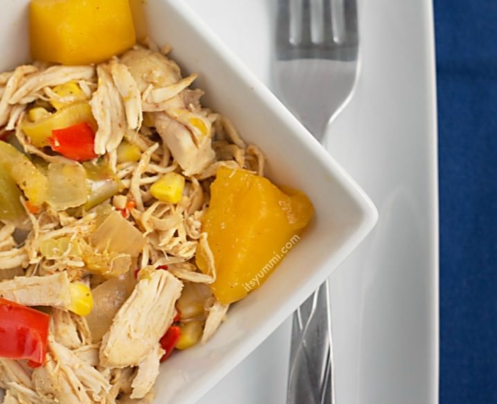 This healthy slow cooker mango chicken recipe is made in a slow cooker or Crock Pot. It uses just 5 ingredients (plus spices), is low fat, and Weight Watcher friendly!