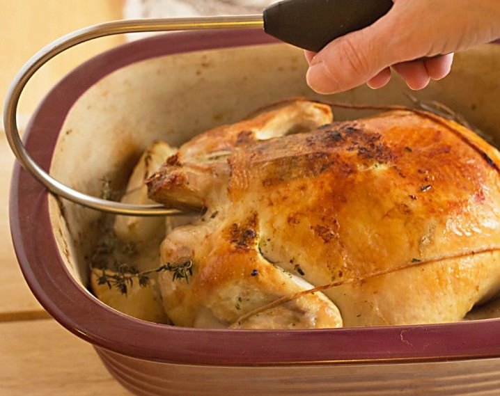 Get our tips for roasting a whole turkey or chicken. Learn how to prepare the bird for the oven, how to truss, how to baste, and how to make delicious gravy