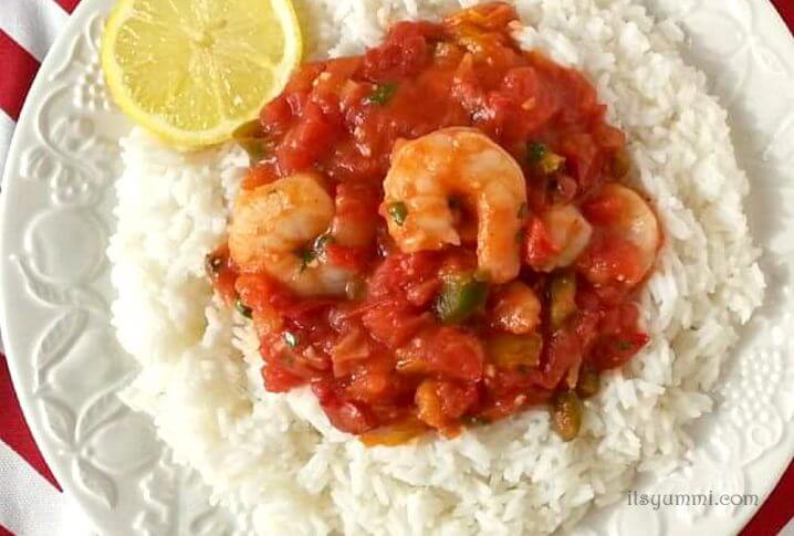 Quick and Easy Shrimp Creole: A southern Louisiana classic dinner recipe, made in less than 30 minutes! Get the recipe from @itsyummi