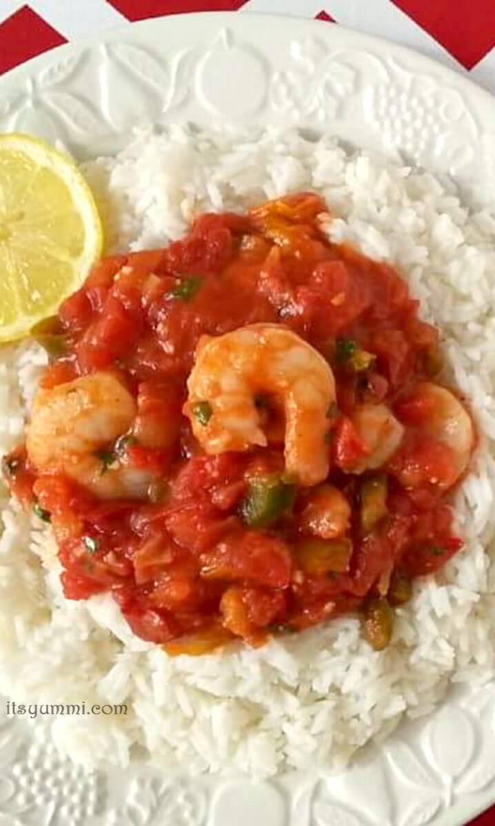 Quick and Easy Shrimp Creole: A southern Louisiana classic dinner recipe, made in less than 30 minutes! Get the recipe from @itsyummi