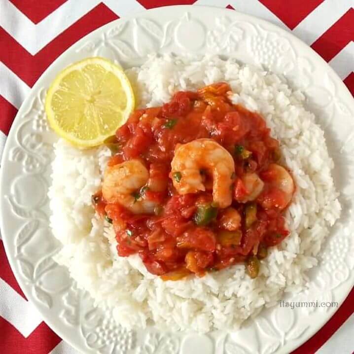 Quick and Easy Shrimp Creole: A southern Louisiana classic dinner recipe, made in less than 30 minutes! Get the recipe from @itsyummi