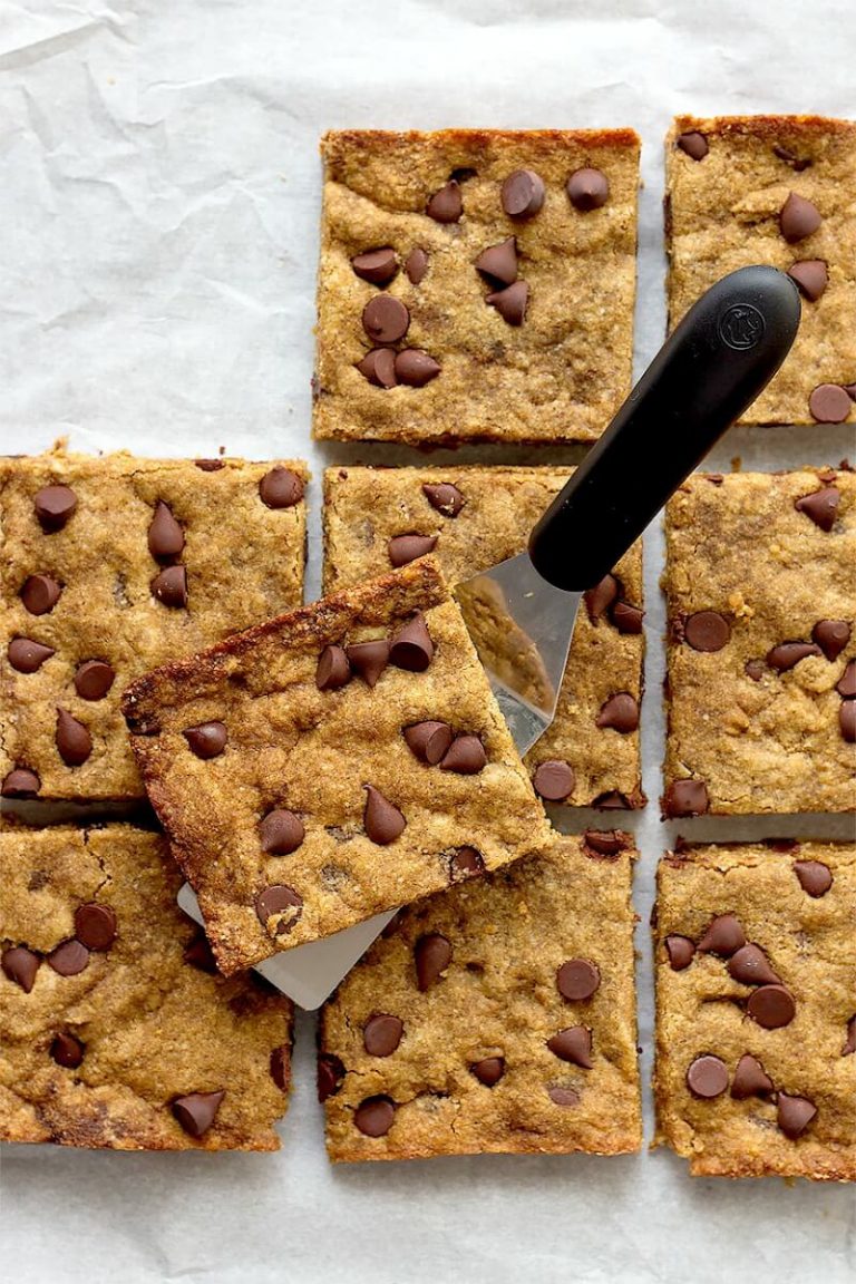 Brown Butter Blondies with Almond Flour