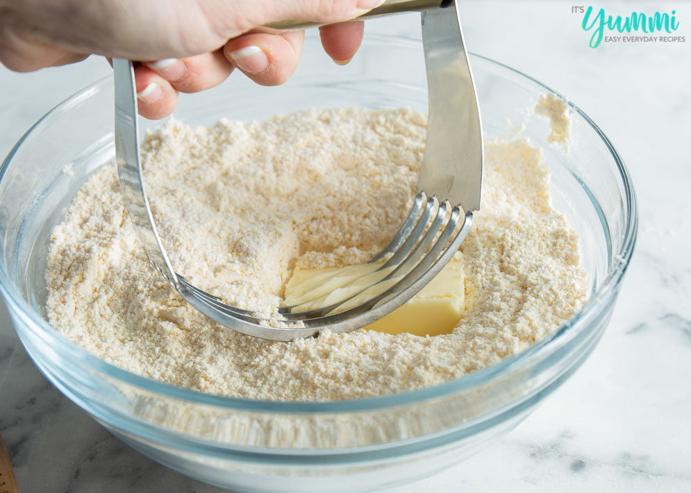 How to Make Homemade Buttermilk Biscuits