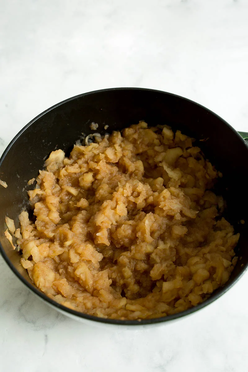 Finished Slow Cooker Applesauce in pot